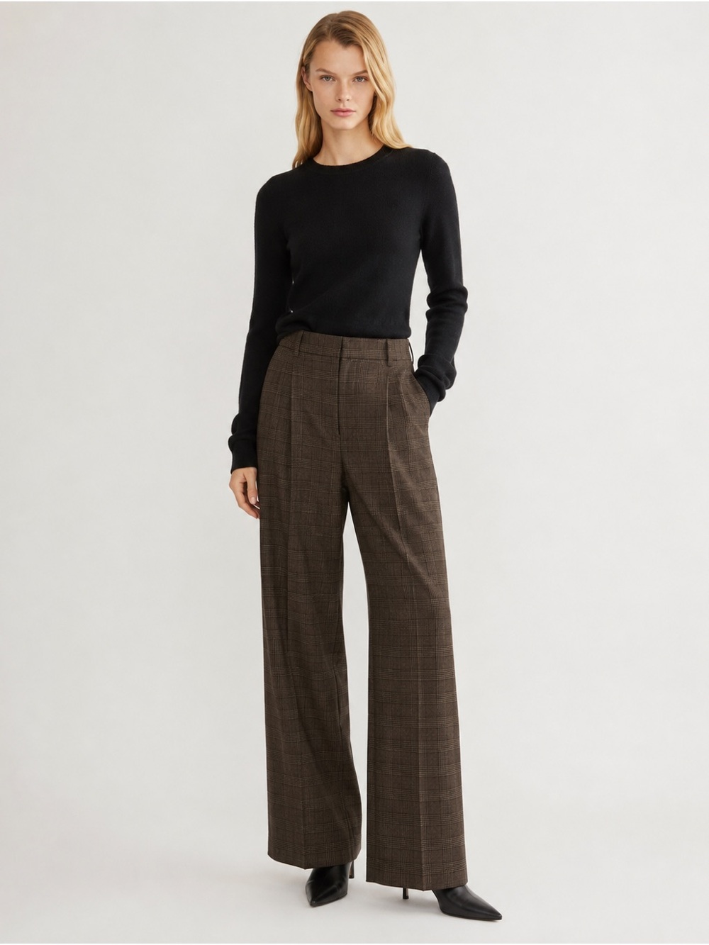 Aritzia The Effortless Pant Brown Plaid High Rise Wide Leg Size 8 Regular